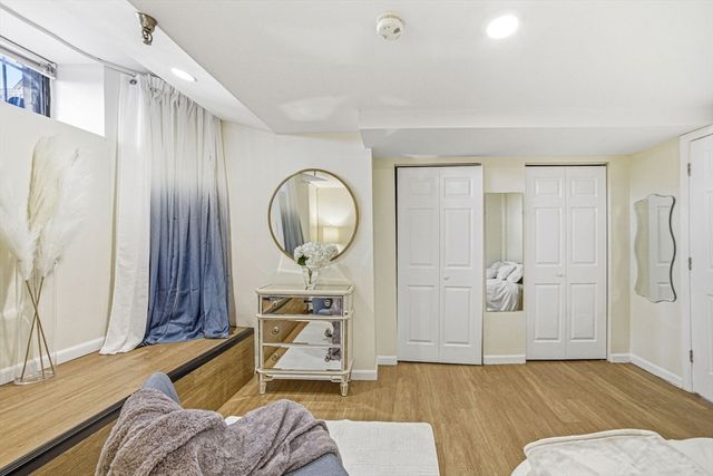 39 Hemenway St 27, Boston, MA 02115