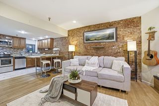 39 Hemenway St 27, Boston, MA 02115