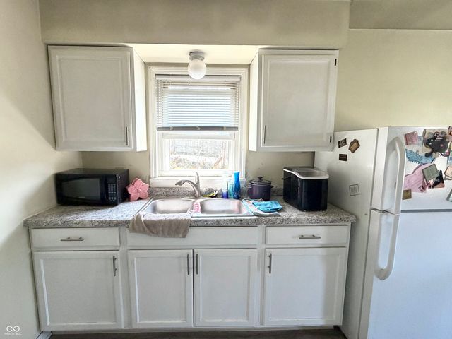 705 W 29th Street, Anderson, IN 46016