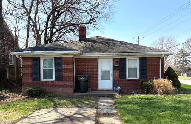 705 W 29th Street, Anderson, IN 46016
