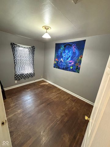 705 W 29th Street, Anderson, IN 46016