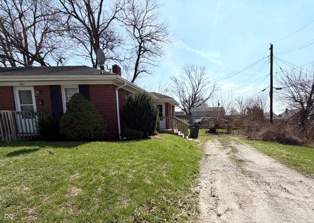 705 W 29th Street, Anderson, IN 46016