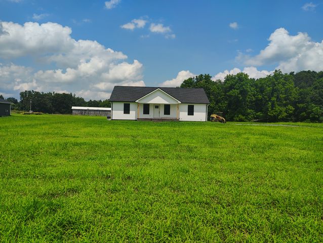 1164 Shiloh Road, Lafayette, TN 37083