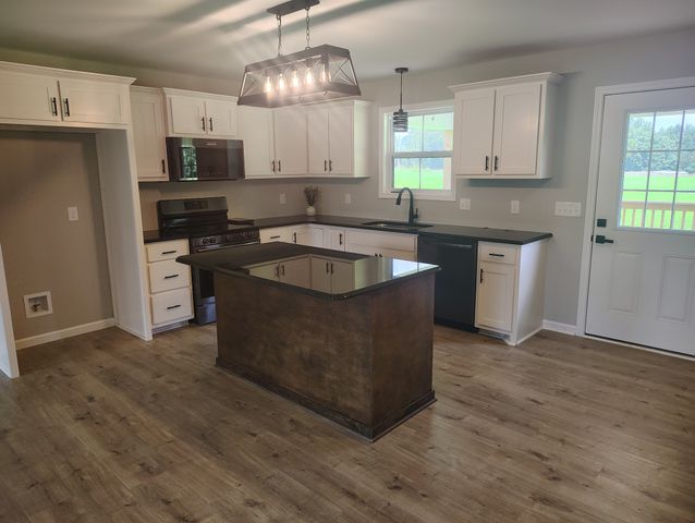 1164 Shiloh Road, Lafayette, TN 37083