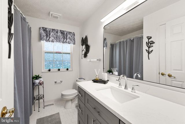 2545 BARRISON POINT RD, Baltimore, MD 21221