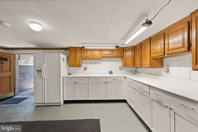 2545 BARRISON POINT RD, Baltimore, MD 21221