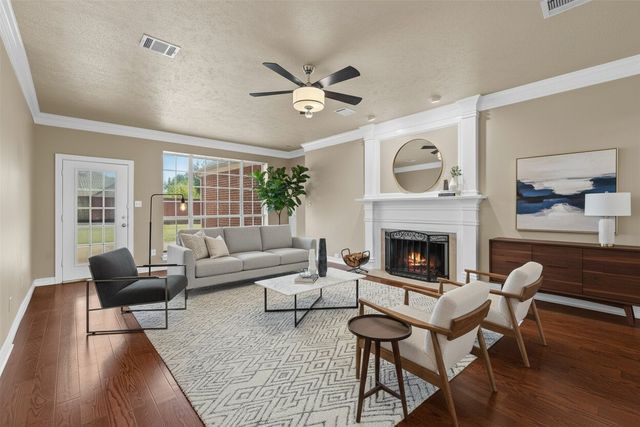 8049 Sunscape Lane, Fort Worth, TX 76123