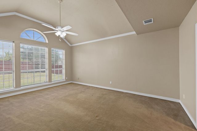 8049 Sunscape Lane, Fort Worth, TX 76123
