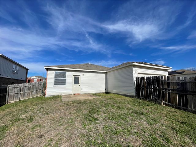 724 Courson Drive, Desoto, TX 75115