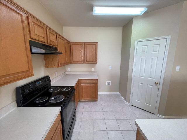 724 Courson Drive, Desoto, TX 75115