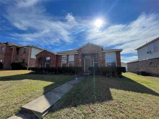 724 Courson Drive, Desoto, TX 75115