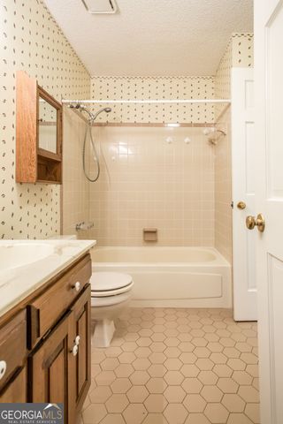 810 Saint Marys Drive, Waycross, GA 31501