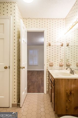 810 Saint Marys Drive, Waycross, GA 31501