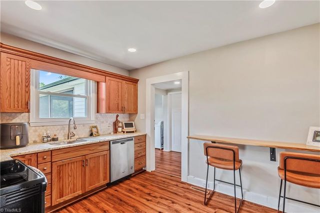 318 Oakdale Street, Mount Airy, NC 27030