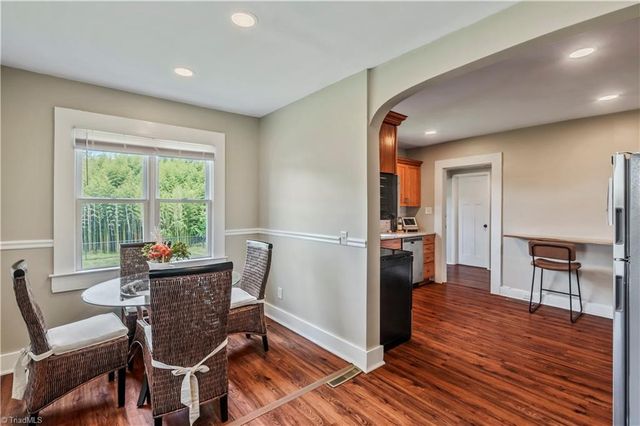 318 Oakdale Street, Mount Airy, NC 27030