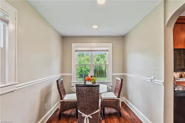 318 Oakdale Street, Mount Airy, NC 27030