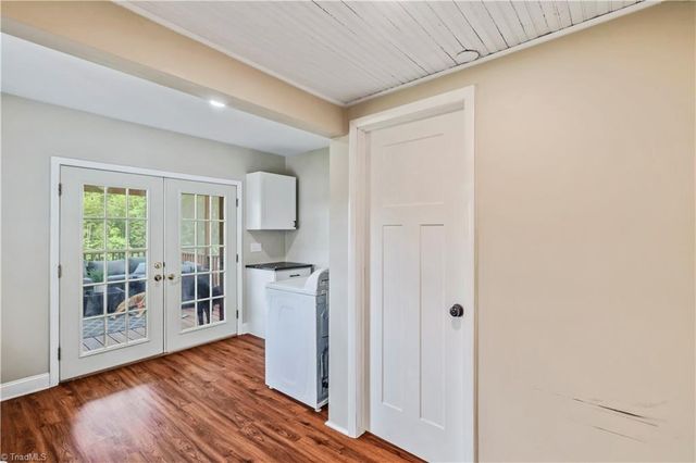 318 Oakdale Street, Mount Airy, NC 27030