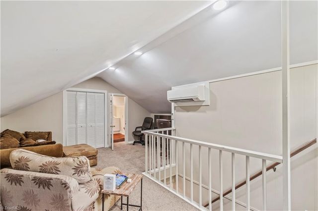 318 Oakdale Street, Mount Airy, NC 27030