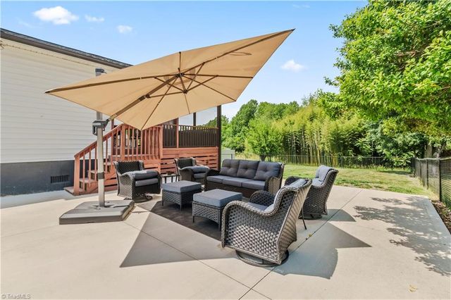 318 Oakdale Street, Mount Airy, NC 27030