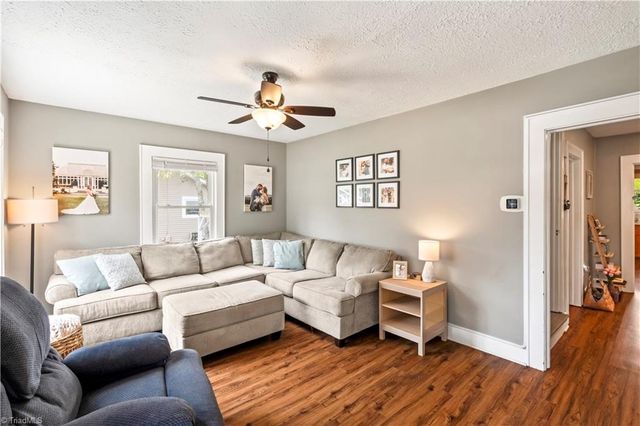 318 Oakdale Street, Mount Airy, NC 27030