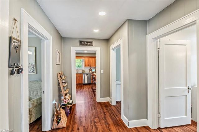 318 Oakdale Street, Mount Airy, NC 27030