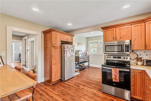 318 Oakdale Street, Mount Airy, NC 27030