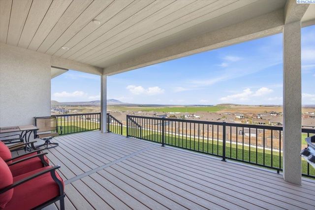 7022 Corsica St, West Richland, WA 99353