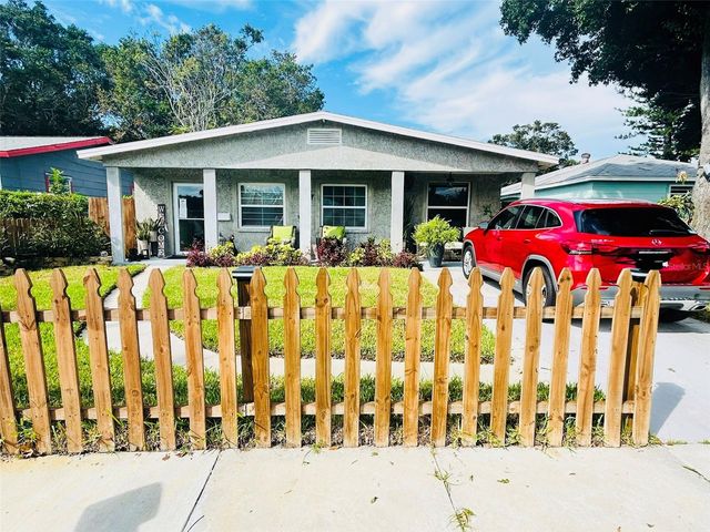 4611 14TH AVENUE S, St Petersburg, FL 33711