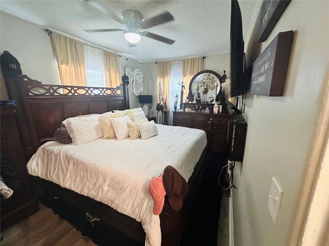 4611 14TH AVENUE S, St Petersburg, FL 33711