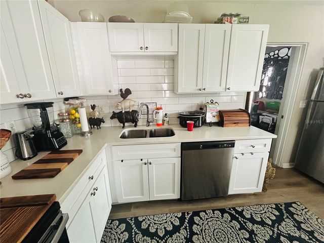 4611 14TH AVENUE S, St Petersburg, FL 33711