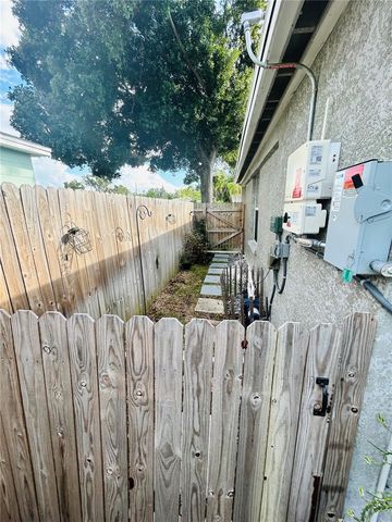 4611 14TH AVENUE S, St Petersburg, FL 33711