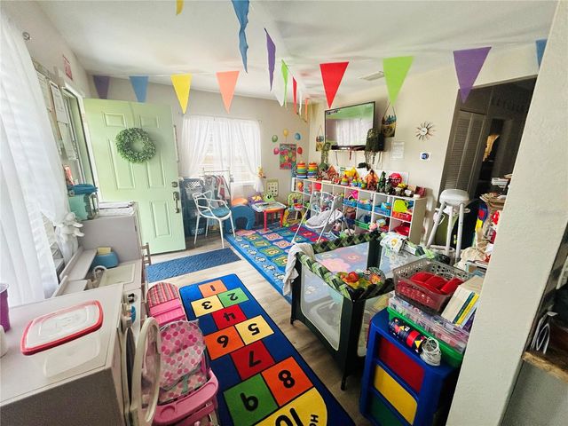 4611 14TH AVENUE S, St Petersburg, FL 33711