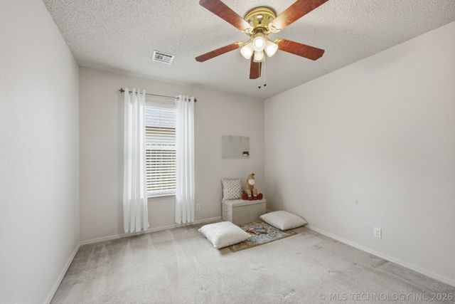 704 E Helena Street, Broken Arrow, OK 74012