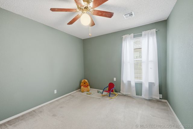 704 E Helena Street, Broken Arrow, OK 74012