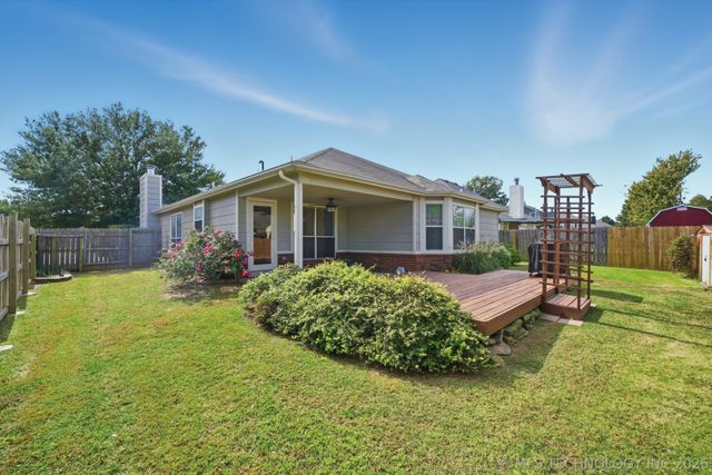 704 E Helena Street, Broken Arrow, OK 74012