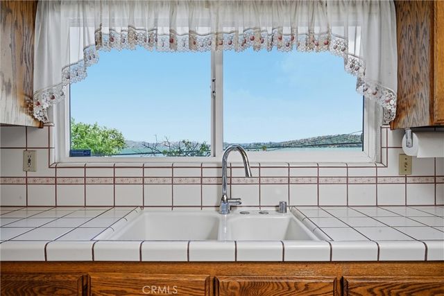 7926 Richard Drive, Lucerne, CA 95458