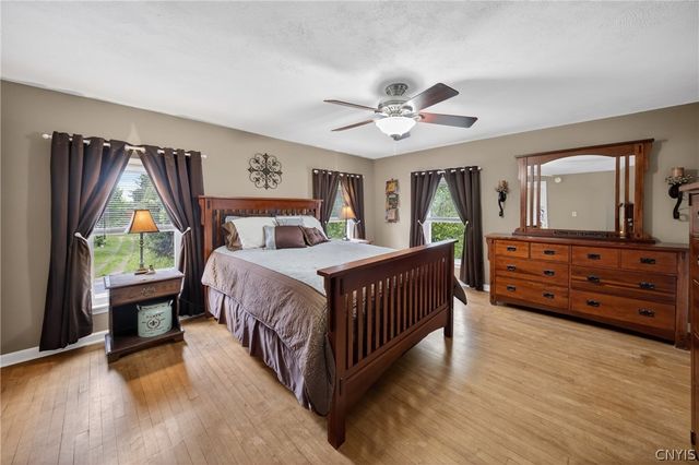 910 County Route 25, Minetto, NY 13126