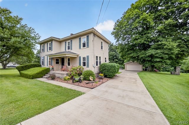 910 County Route 25, Minetto, NY 13126