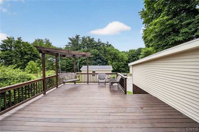 910 County Route 25, Minetto, NY 13126