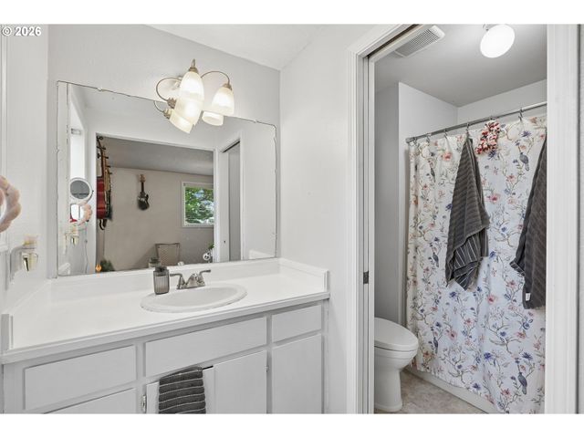 20869 Sw 104TH Ave, Tualatin, OR 97062