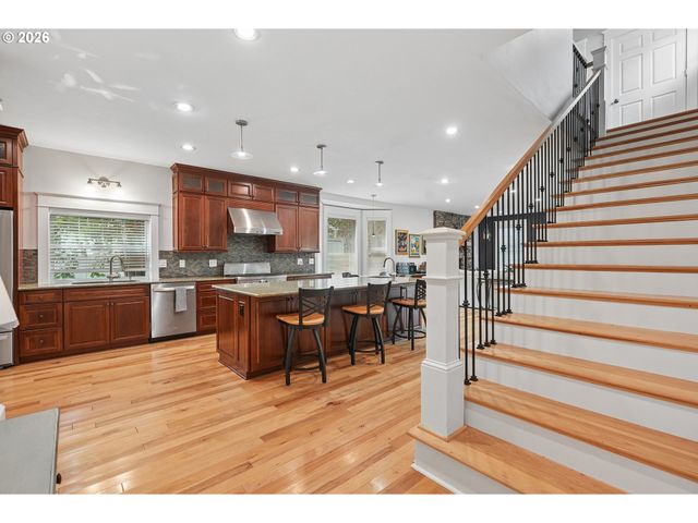 20869 Sw 104TH Ave, Tualatin, OR 97062