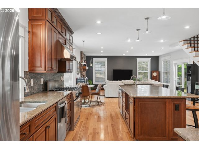 20869 Sw 104TH Ave, Tualatin, OR 97062