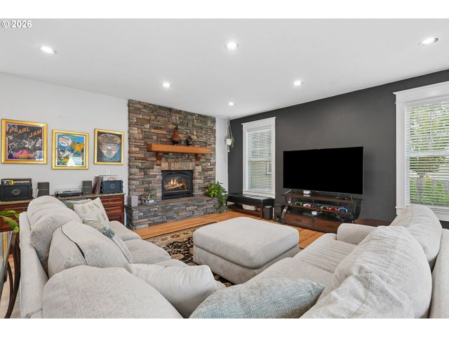 20869 Sw 104TH Ave, Tualatin, OR 97062