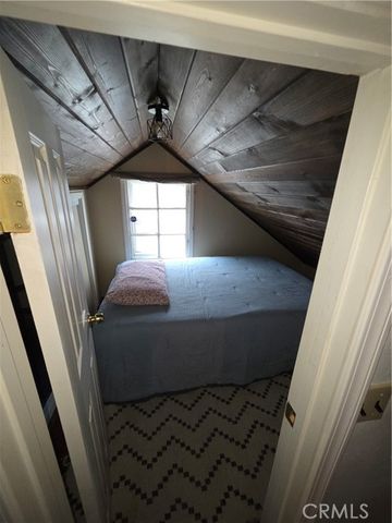 23553 Lake Drive, Crestline, CA 92325