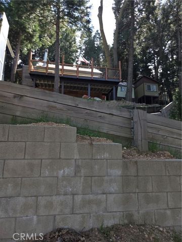 23553 Lake Drive, Crestline, CA 92325