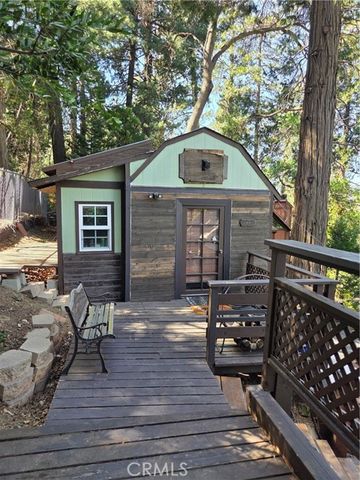 23553 Lake Drive, Crestline, CA 92325