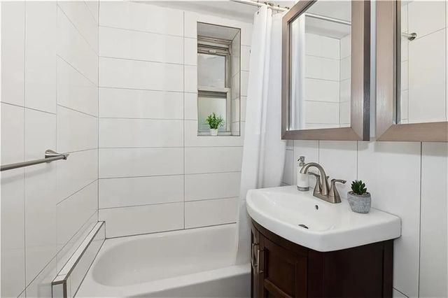 9411 Shore Rd Apt Lf, New York City, NY 11209