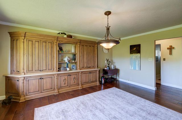 1059 W Stuart Avenue, Fresno, CA 93711