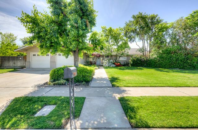 1059 W Stuart Avenue, Fresno, CA 93711