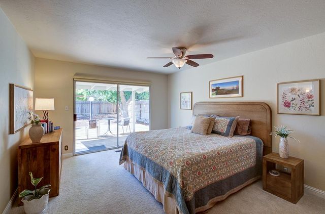 1059 W Stuart Avenue, Fresno, CA 93711